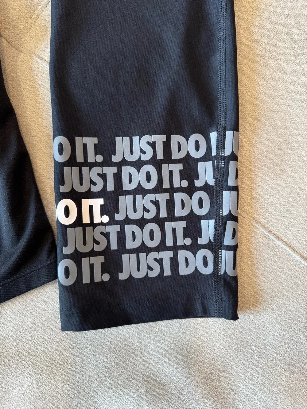 Nike Black Cropped Leggings and Tank Top Set with 'JUST DO IT' Graphic